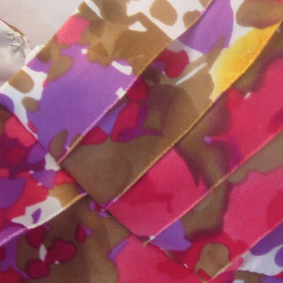 Jones Wear Dress, Size 12, Multicolor, Tiered Material, Fully Lined, V Neck E230 - Picture 5 of 10